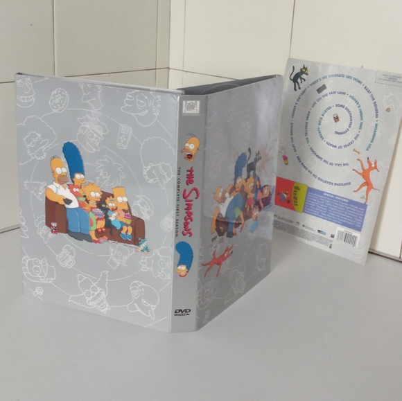 Simpsons Season 1 - Picture 7 of 13